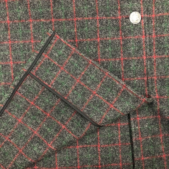 Johnson Woolen Mills Plaid Cape Vintage - Picture 9 of 16